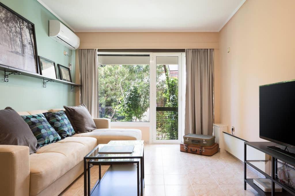 Sunny Apartment With 2 Bedrooms And Garden Glyfáda Ngoại thất bức ảnh
