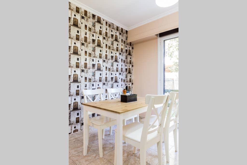 Sunny Apartment With 2 Bedrooms And Garden Glyfáda Ngoại thất bức ảnh
