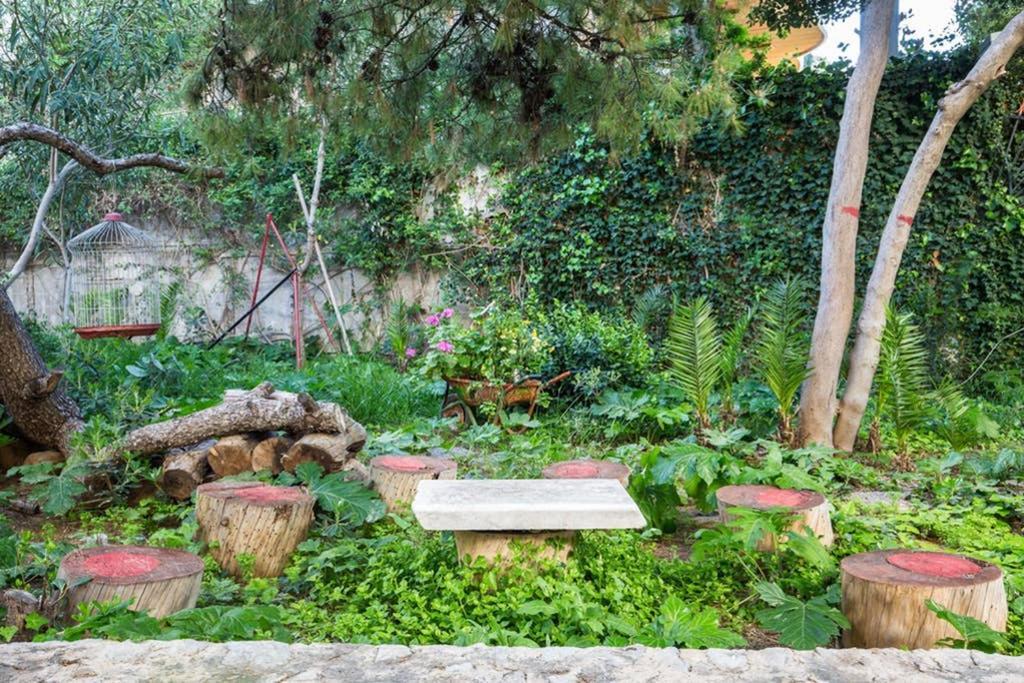 Sunny Apartment With 2 Bedrooms And Garden Glyfáda Ngoại thất bức ảnh